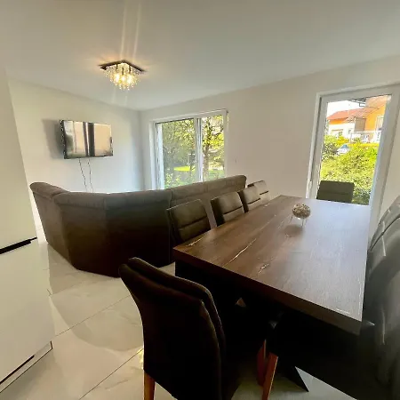 4 Bedroom Private House On The Hill Holiday home Ljubljana