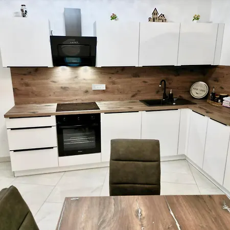 4 Bedroom Private House On The Hill Holiday home