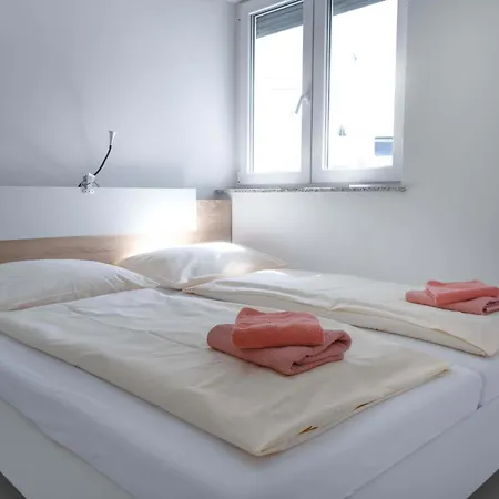 Holiday home 4 Bedroom Private House On The Hill