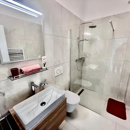 4 Bedroom Private House On The Hill 류블랴나