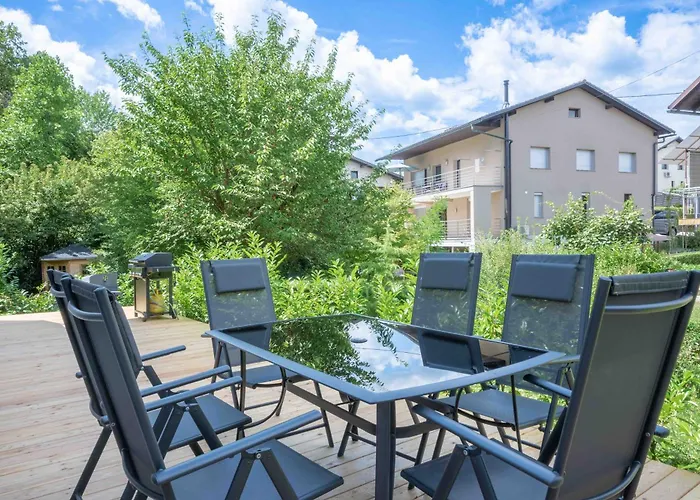 Σπίτι διακοπών Jacobs Legacy - 4 Bedroom House, Free Parking, Near Center