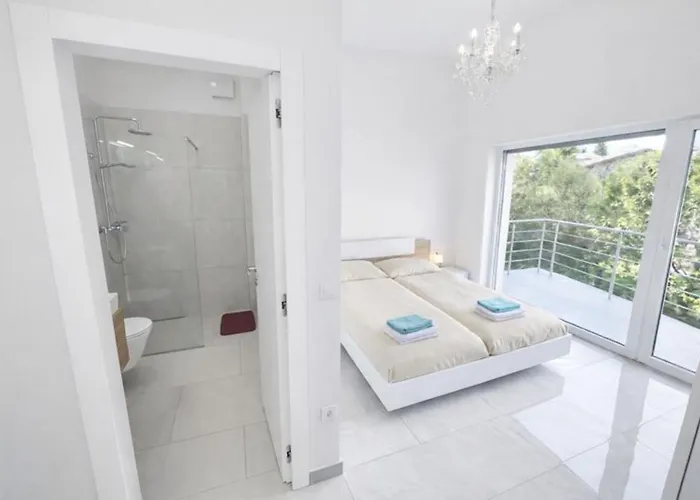 펜션 Jacobs Legacy - 4 Bedroom House, Free Parking, Near Center *