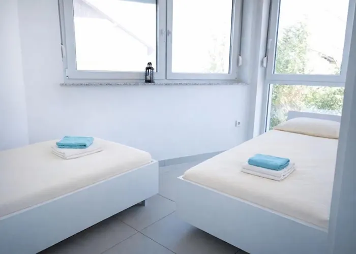 Jacobs Legacy - 4 Bedroom House, Free Parking, Near City Center * Ljubljana